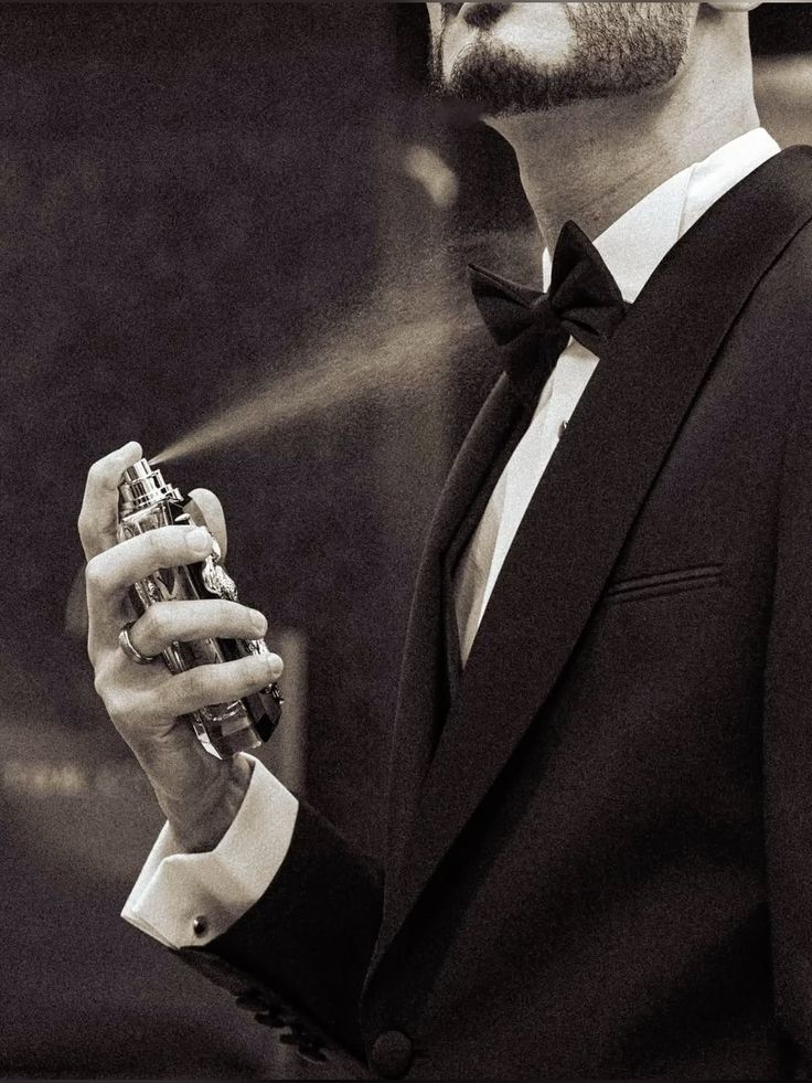 Aura Lux perfume lifestyle offer